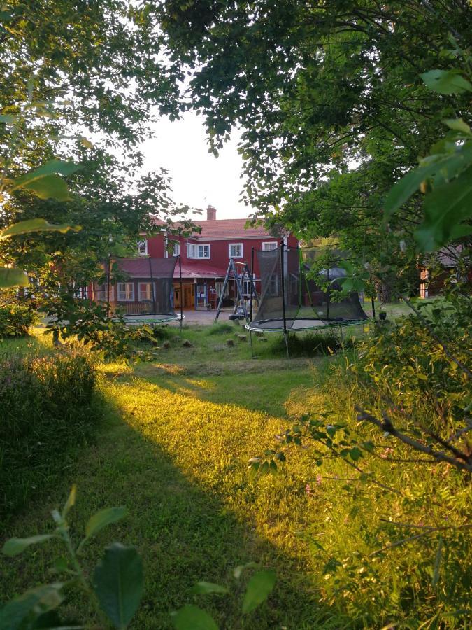 Lodge Sjugare Gard Glamping